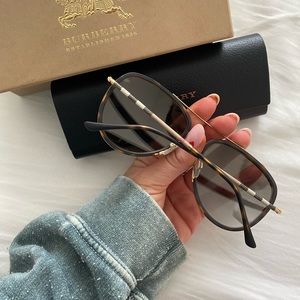 Burberry Sungalsses